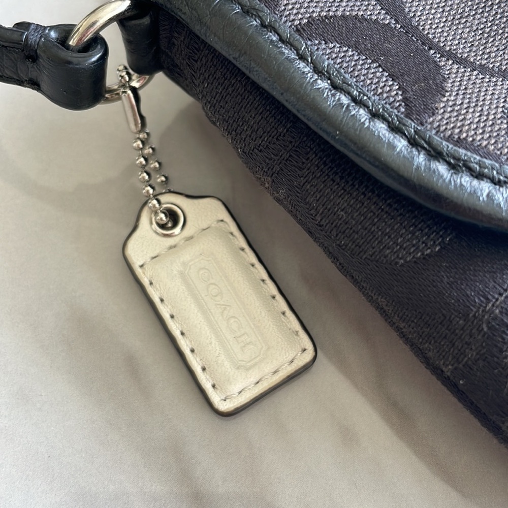 Coach shoulder bag - Picture 5 of 8